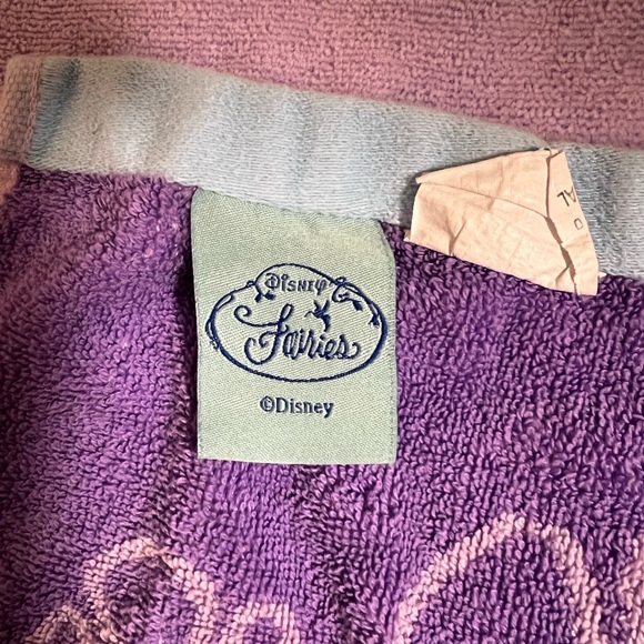 Tinker Bell - Disney Fairies - Purple Beach Towell - Picture 2 of 3